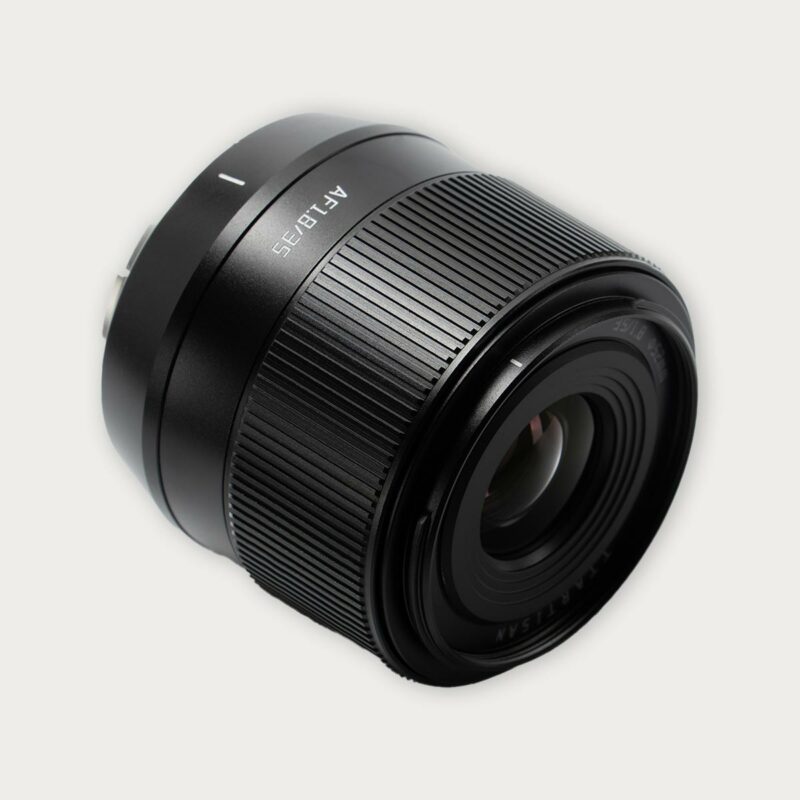 Ttartisan 35mm f1.8 med autofokus- beste objektivet for autofokus på fuji og sony.