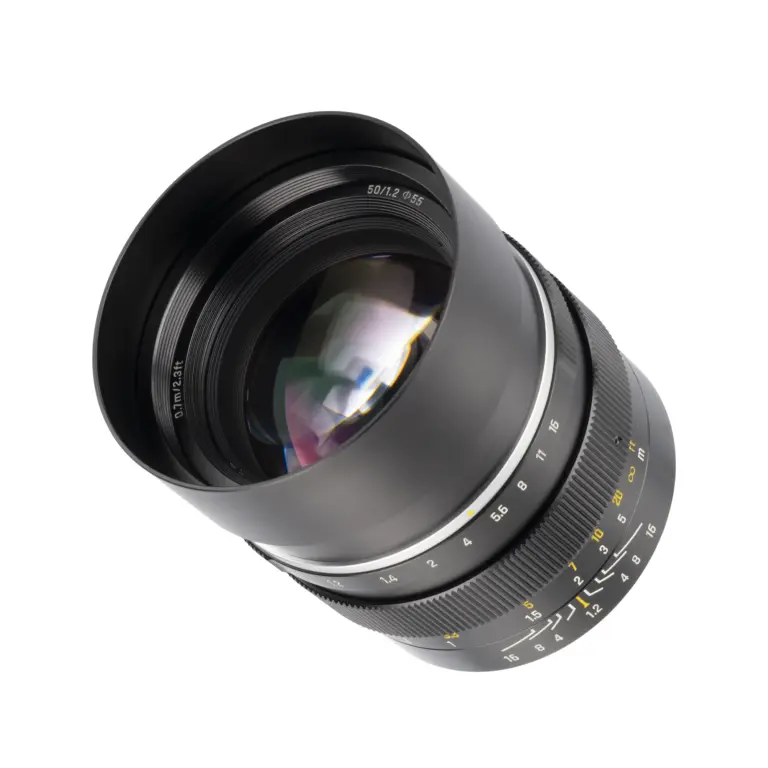 50mm F1.2 APS-C